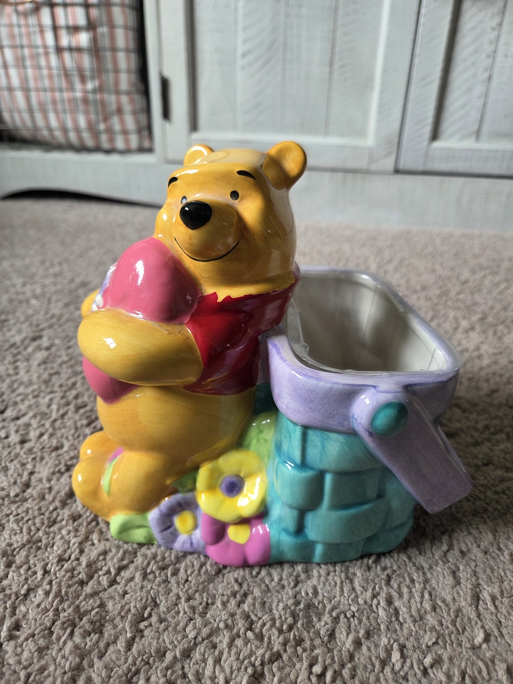 DISNEY WINNIE THE POOH FLOWER PLANT HOLDER PORCELAIN FTD EUC